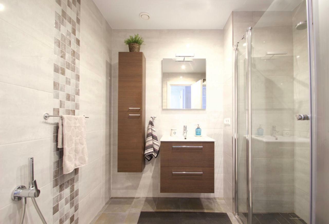 Sea Front With Spacious Balcony Santa Clara *
