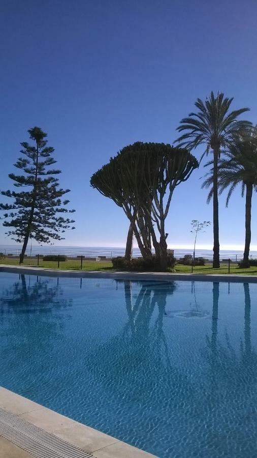 Sea Front With Spacious Balcony Santa Clara